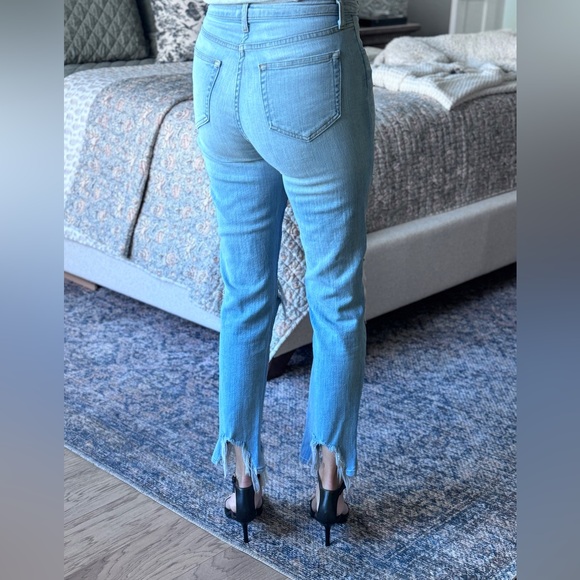 L’AGENCE distressed, light wash stretch denim jeans - Picture 4 of 6